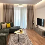Lindi\' Apartment 2 5